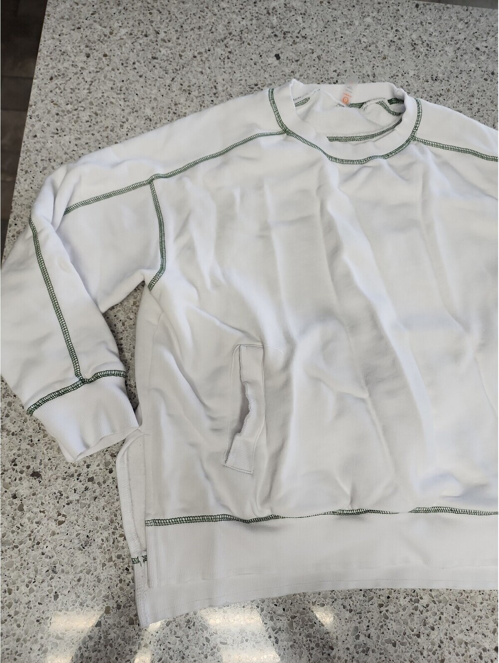 Sweatshirt - Picture 6 of 8